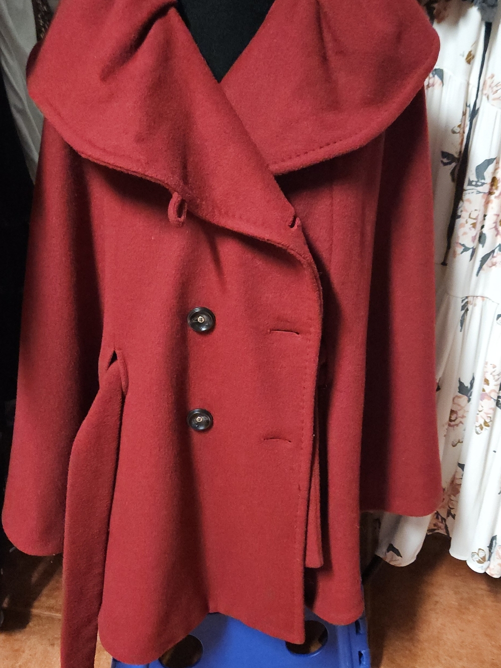 Calvin Klein Crimson Red Wool Blend Belted Double Breasted Cape Coat S/M - Picture 13 of 13